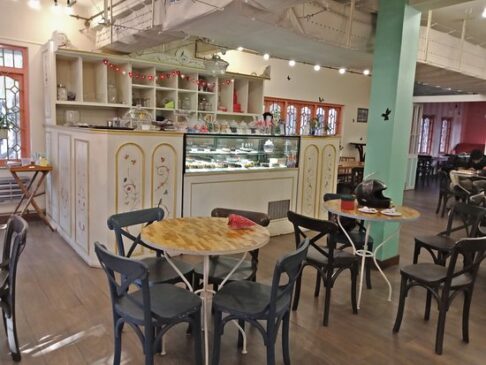 Best Cafe: Mrs. Magpie In Kolkata
